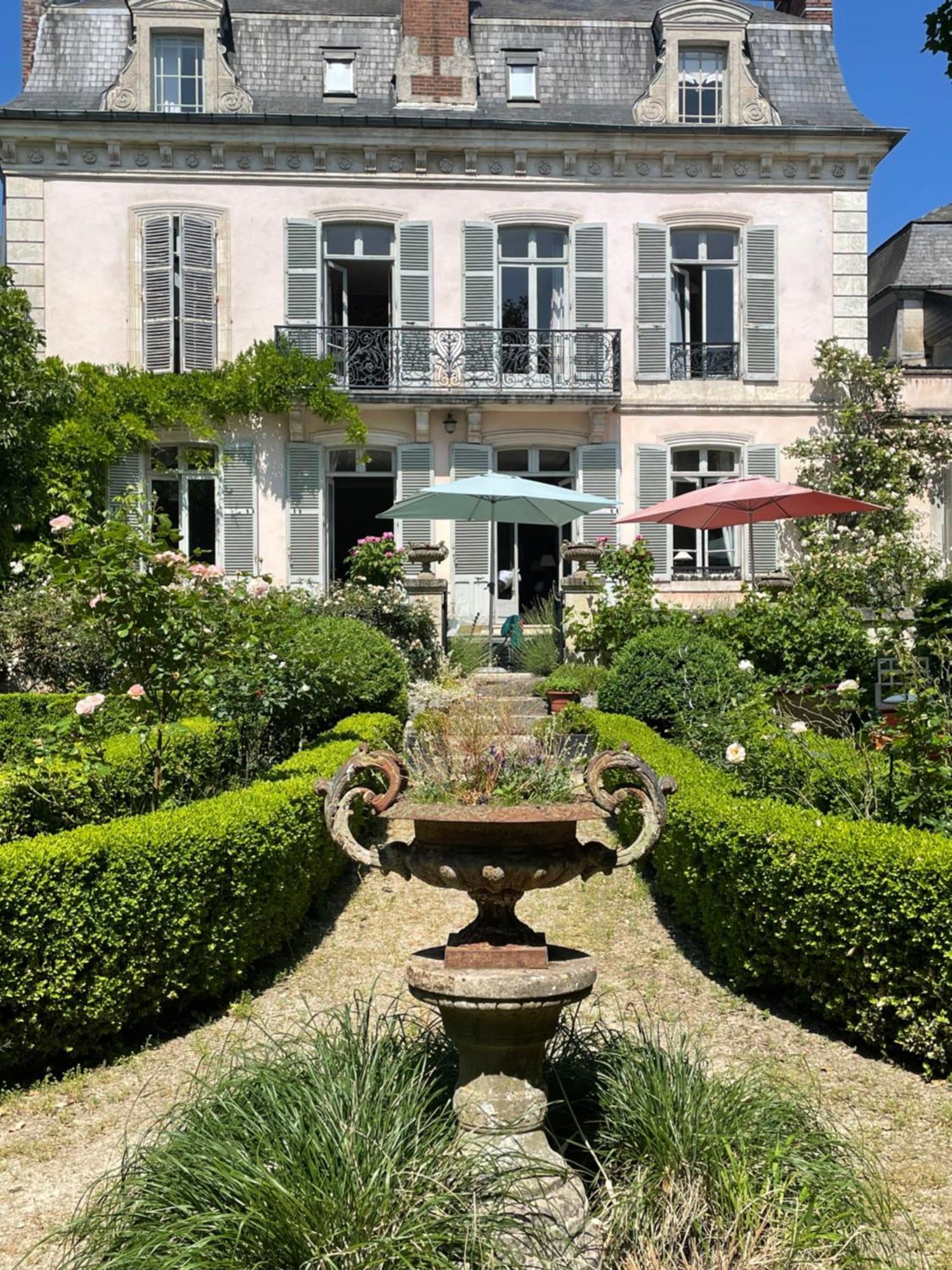 Hotel Belle Fontaine Bourges Esterno foto